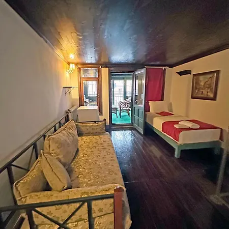 Balat By Hhk Apartmán *