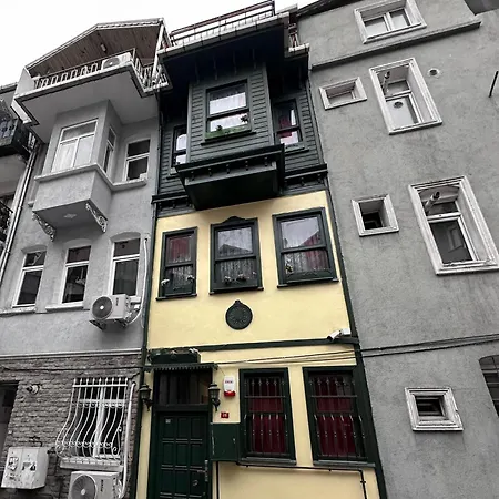 Apartman Balat By Hhk